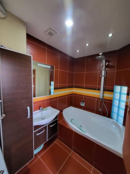Luxusni Mezonet V Centru Apartment Liberec Exterior photo